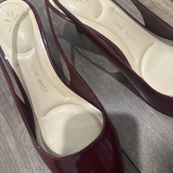 Nine West NWOT Kately 9x9 Slingback Pumps
PLUM PATENT Size  7.5 - Picture 9 of 10